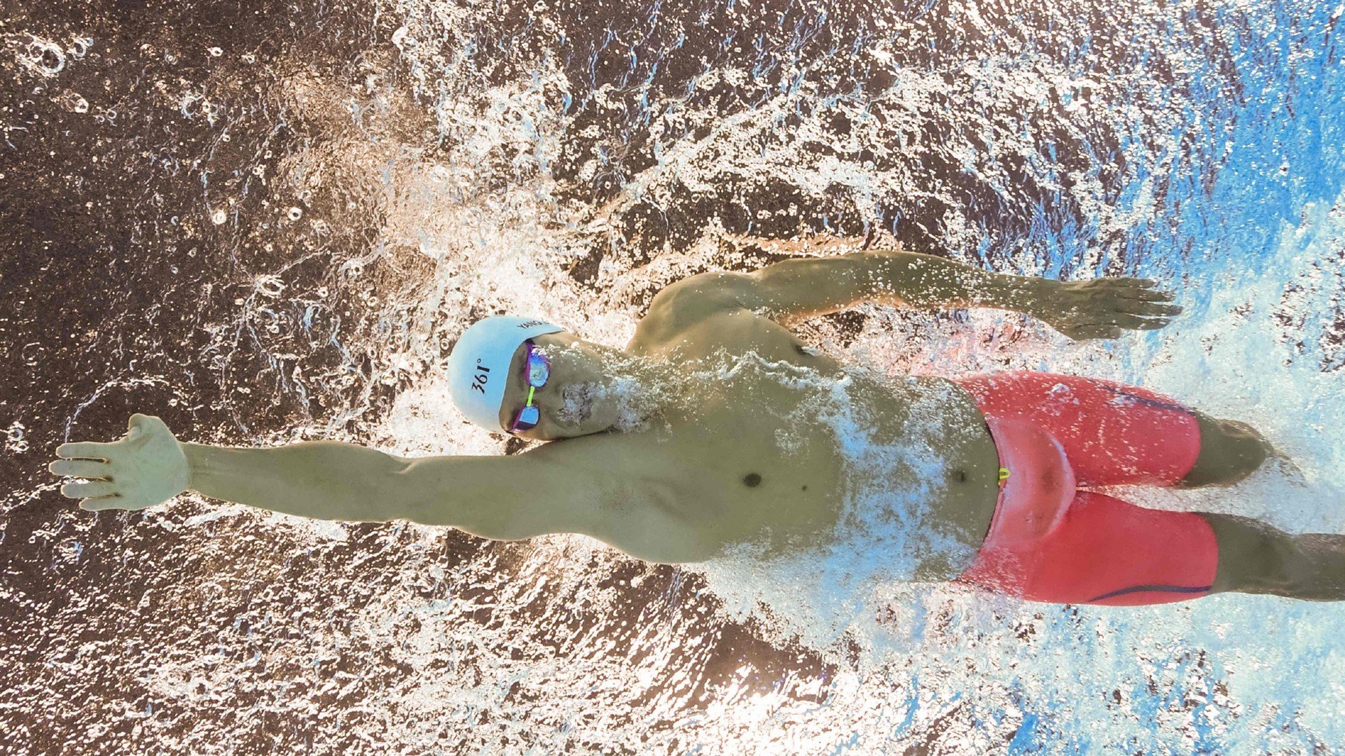 《Valorant年度总决赛，年轻战队逆袭夺冠》，valorant战绩